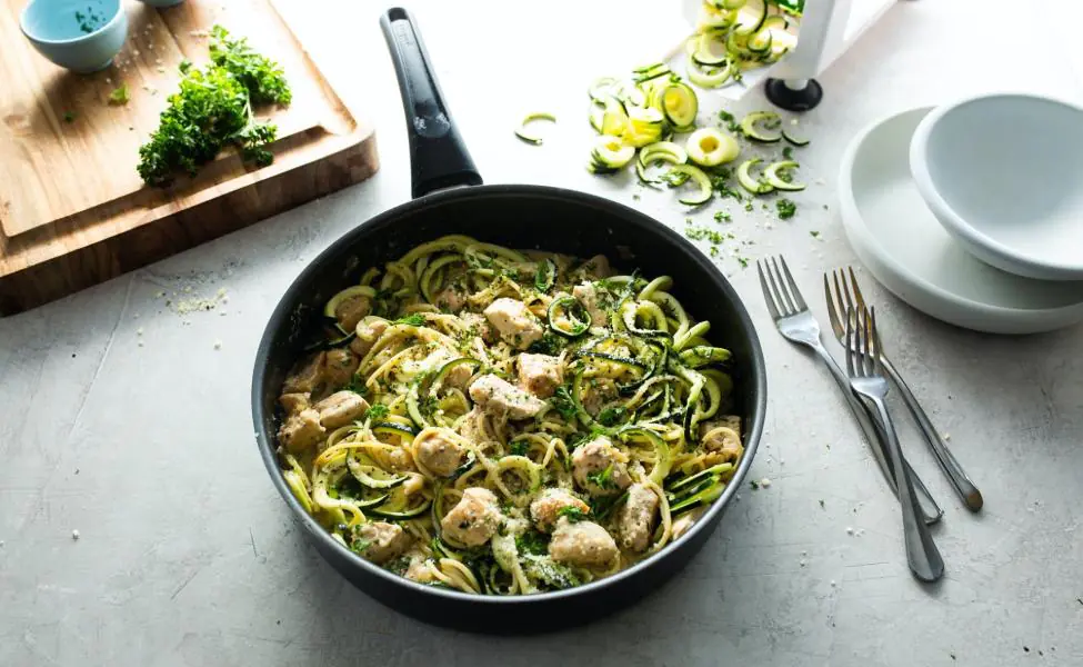 One Pot Creamy Chicken Alfredo with Zoodles GoodCook