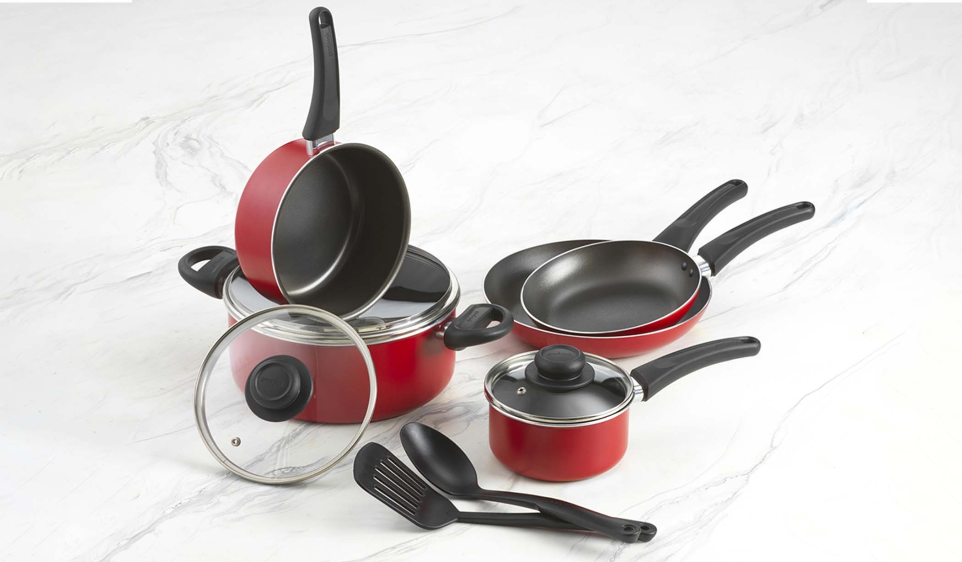 5 Cooking Tips to Help You Avoid Damaging Your Nonstick Cookware Set